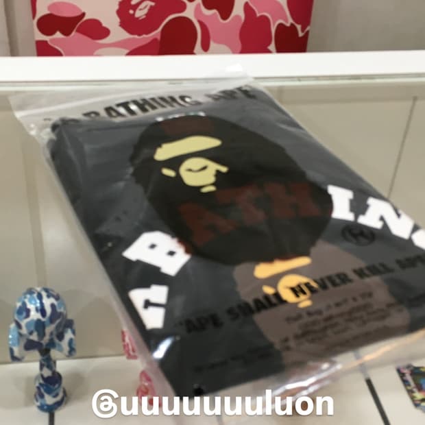 베이프 반팔 (급처) !!