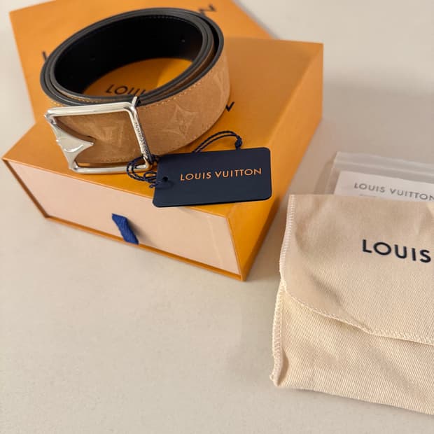 루이비통 벨트 스웨이드 시즌한정 풀구성