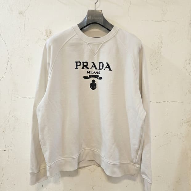 프라다 밀라노 흰색 맨투맨 L