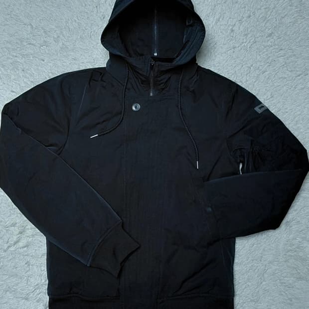 EMPORIO ARMANI 엠포리오 아르마니 후드 패딩 자켓 S