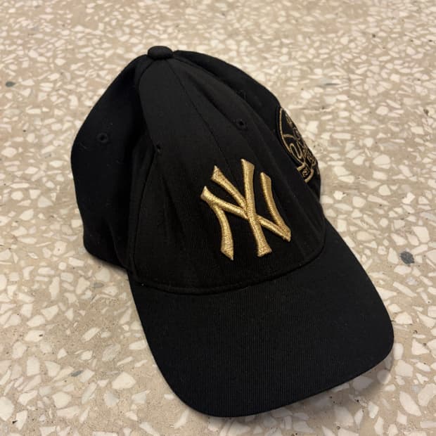 MLB New York Yankees Black Cap 