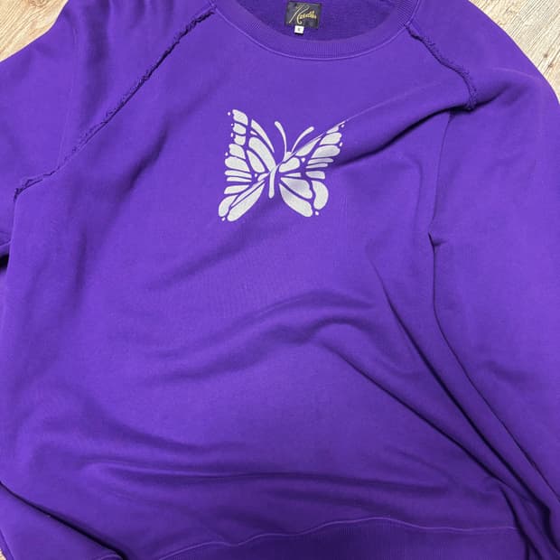 니들즈 로고 오버사이즈 맨투맨