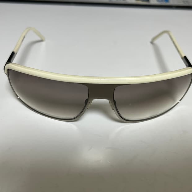 디올옴므 선글라스