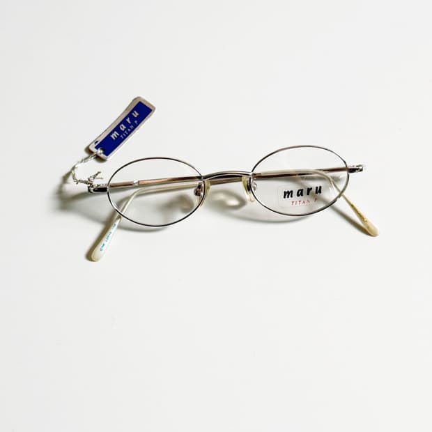 90s MARU 실버 티타늄 슬림 오벌 프레임 빈티지 안경