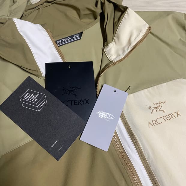 아크테릭스 x 빔즈 스쿼미시 후디 나고미