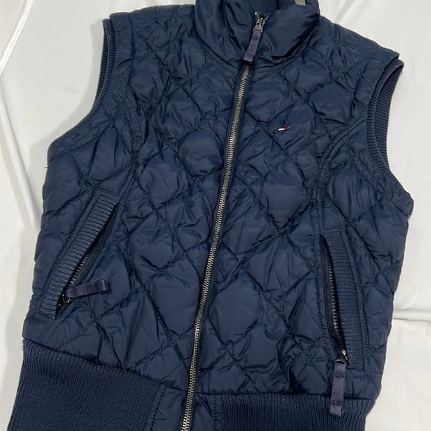타미 네이비 퀼팅 조끼
