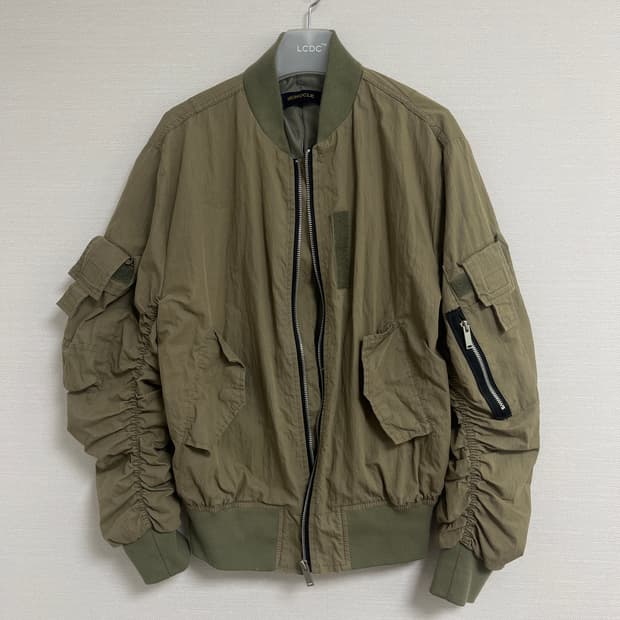 모노클 바람막이 봄버자켓