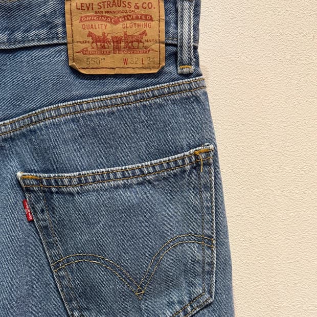 Levi's 550 Relaxed Fit (32)