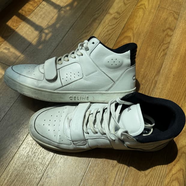 Celine 하이 레이스업 스니커즈