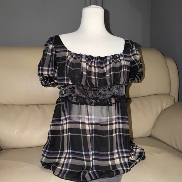 puff sleeve see-through check top