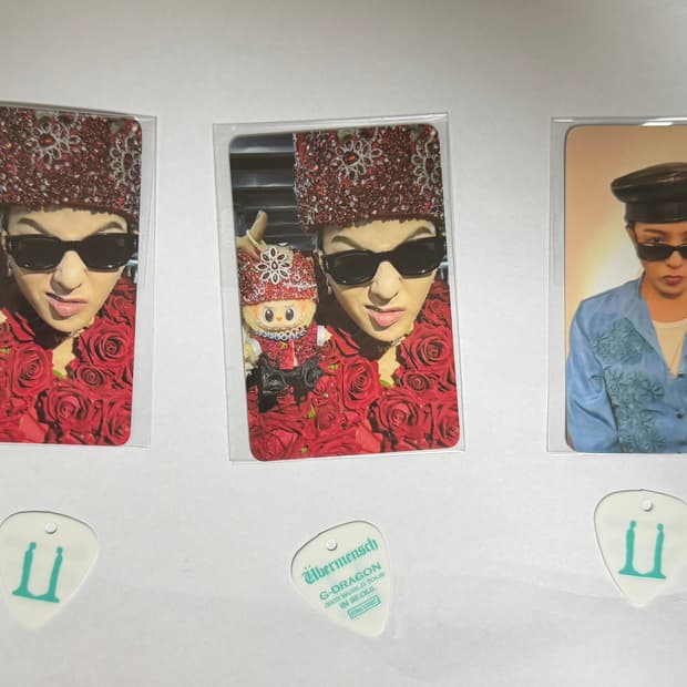 지드래곤 G-DRAGON 위버맨쉬 앵콜콘 VIP+포토카드+피크 판매합니다