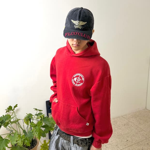 러셀 후드티 레드