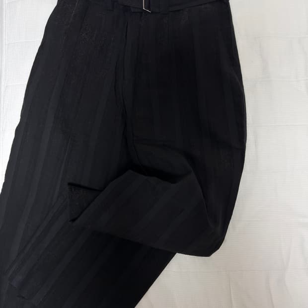 해칭룸 벨티드 스트라이프 팬츠