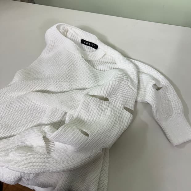 우먼OS 에고이스트 크림화이트 루즈핏 시스루홀 면니트