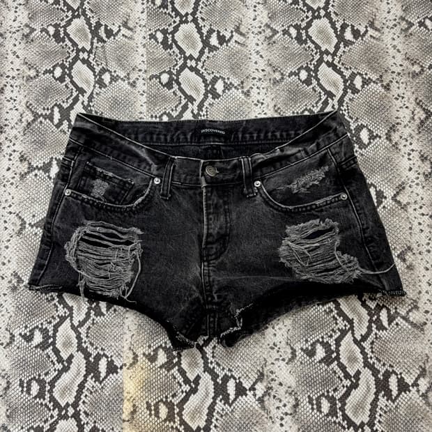 “Vintage” 00’s Mood Black Damaged Hot Pa