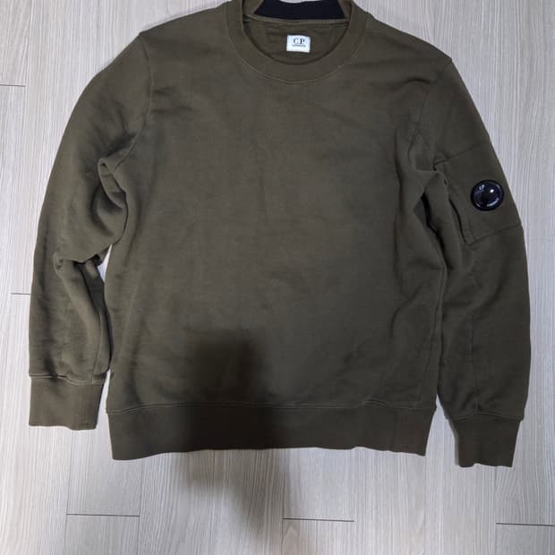 [정품] CP컴퍼니 맨투맨