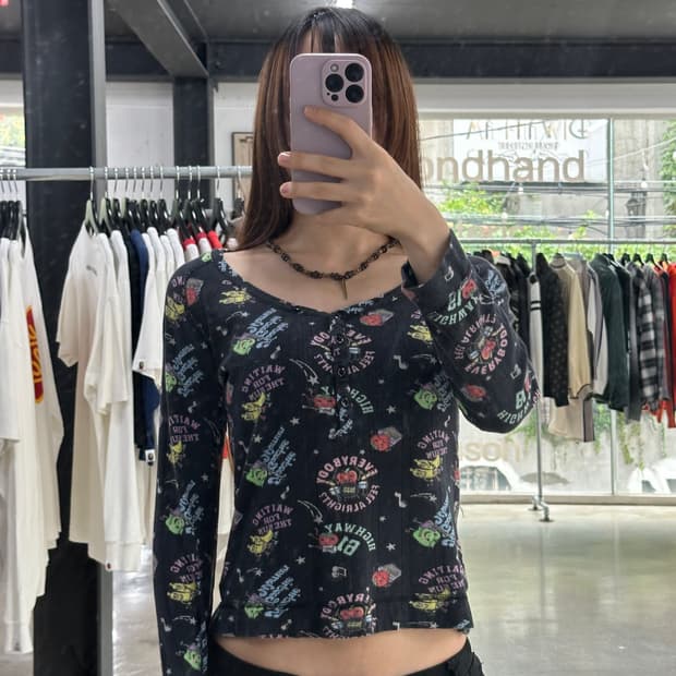히스테릭글래머 과일밴드 프린팅 버튼 롱슬리브 