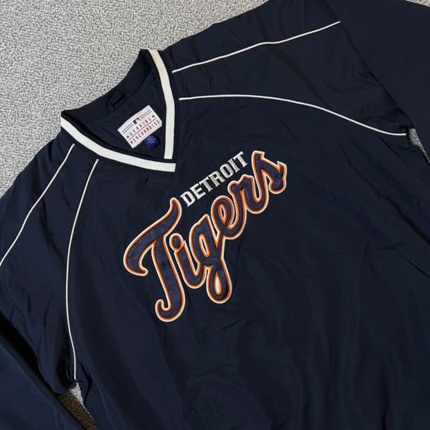 MLB 디트로이트 타이거즈 바람막이 네이비