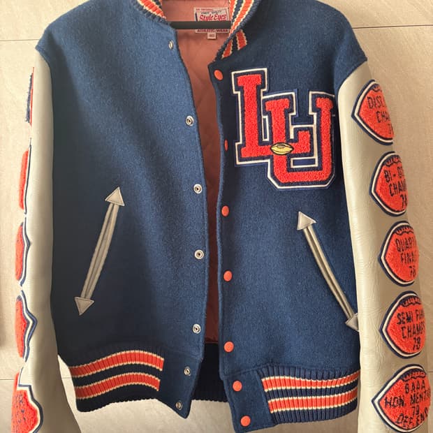 스타일아이즈 style eyes 토요엔터프라이즈 레터맨 바시티 자켓