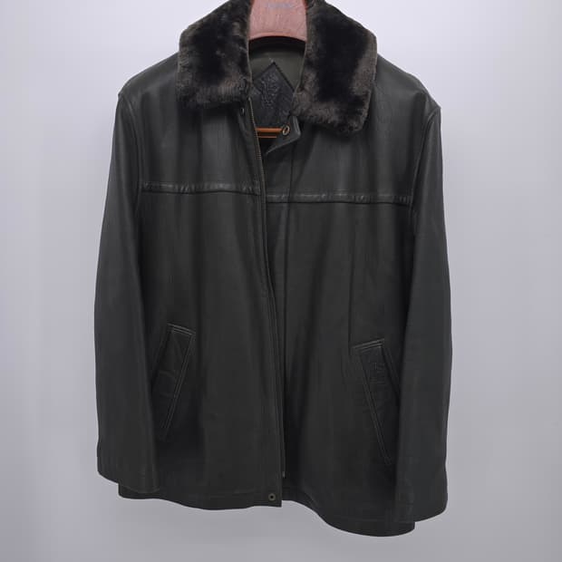 이브 생로랑 클래식 쉽 레더 자켓