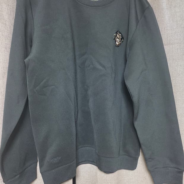 지방시로고맨투맨 L