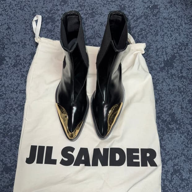 질샌더 jil sander 금색 부츠 35 (225~230)