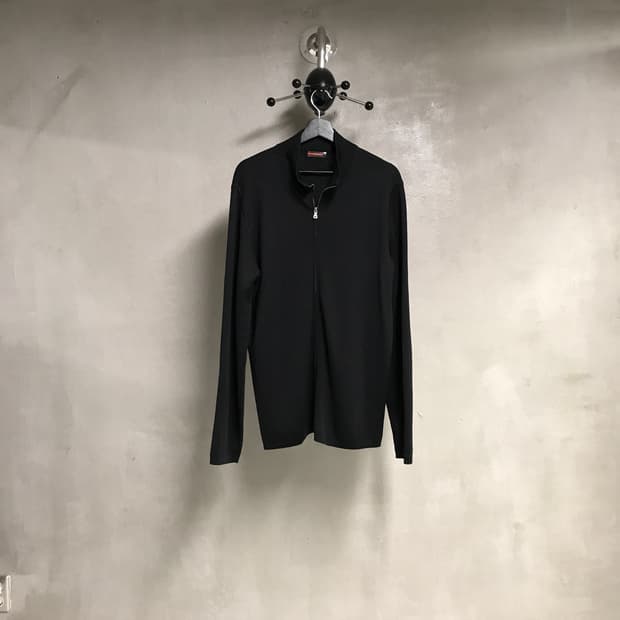 프라다 니트 집업 블랙 52