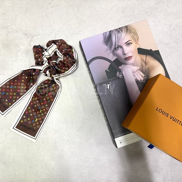 루이비통 브라운&멀티컬러 리본 헤어슈슈