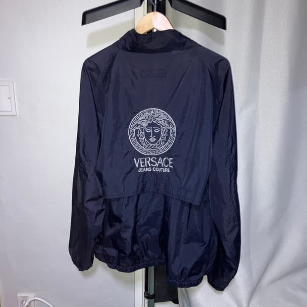 베르사체 바람막이