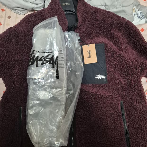 (새상품)스투시 쉐르파 리바시블 자켓 버건디 xl