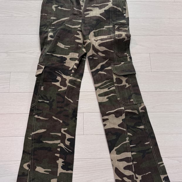 더오픈프로덕트 카모팬츠 판매합니다 