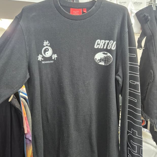 Critic 롱슬리브