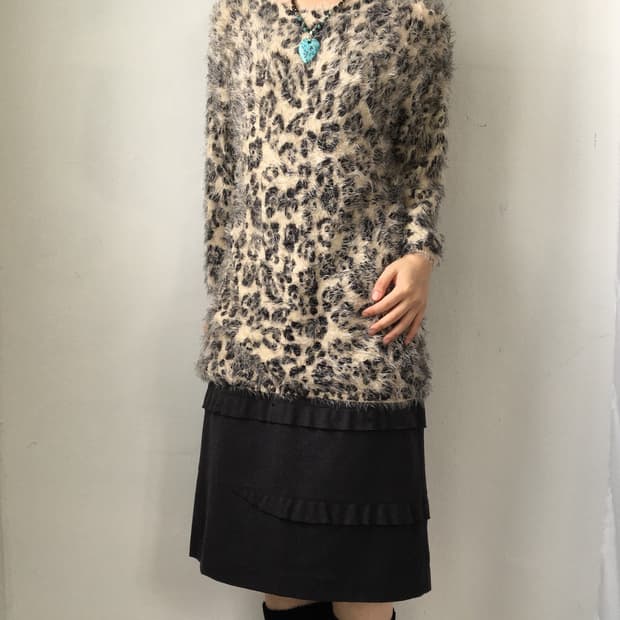 Leopard pattern fluffy knit