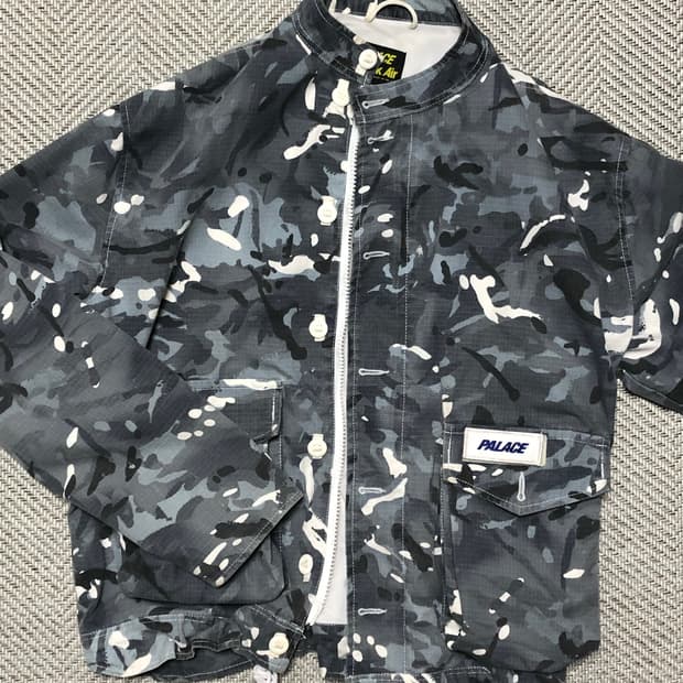 팔라스x아크에어 palace x arkair