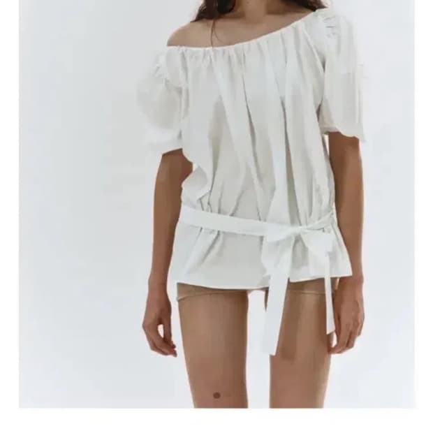 (구해요) 르에 lea 셔링 퍼프 블라우스