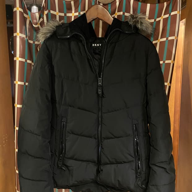 DKNY 블랙  패딩 점퍼