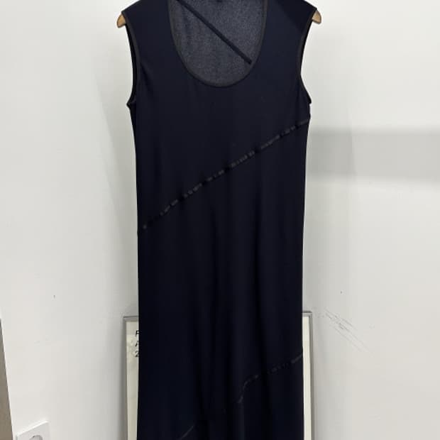 DKNY (M)