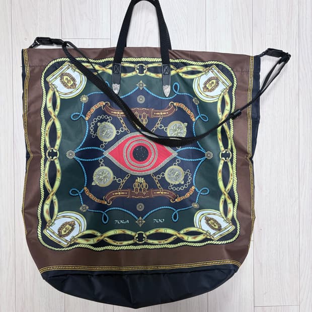 Toga 프린트 토트백 