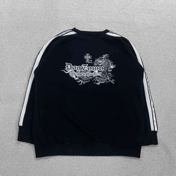 도그타운 Dog town 드래곤 그래픽 맨투맨