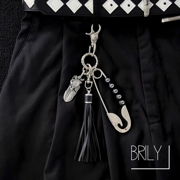 [Unisex] AMY 깃털 오닉스 태슬 8볼 라지 클립 키링 열쇠고리