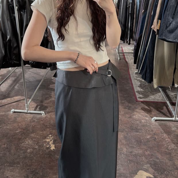 FOETO 포에토 스트라이프 사선 버클 스트랩 러플 롱 스커트 S