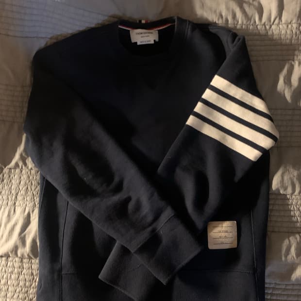 톰브라운 맨투맨 1