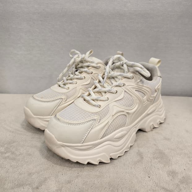 고세 아이보리 키높이 운동화 캐쥬얼화 240~245