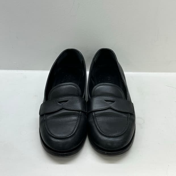 프라다 블랙 가죽 로퍼