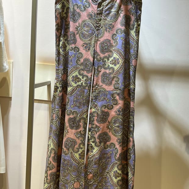 일본Thutty 핑크 페이즐리 나팔 통바지