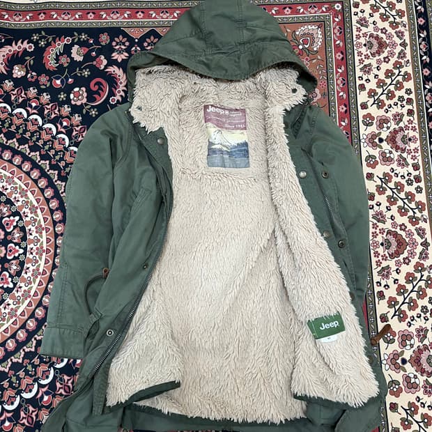 지프 와펜 포인트 퍼안감 후드 야상 점퍼 FREE