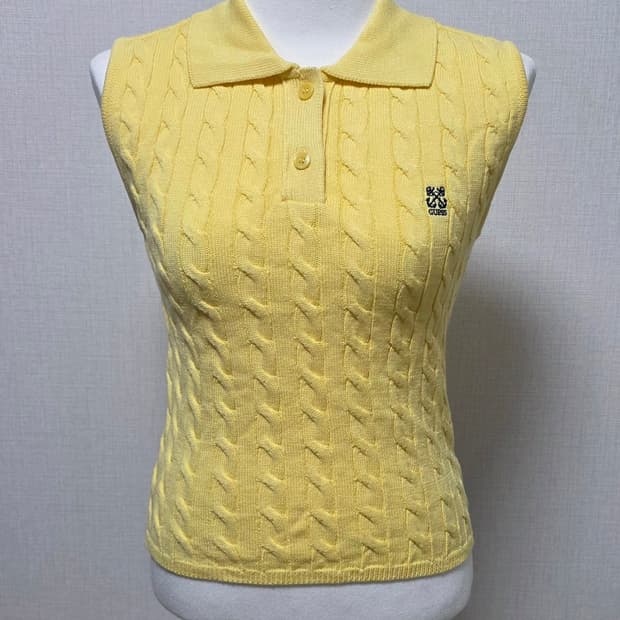 XS) GUESS 게스 케이블 슬리브리스