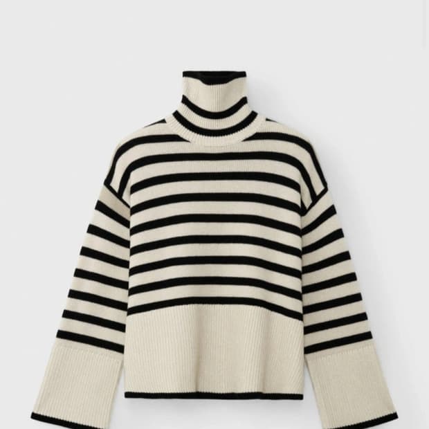 토템 TOTEM 시그니처 스트라이프 폴라 니트