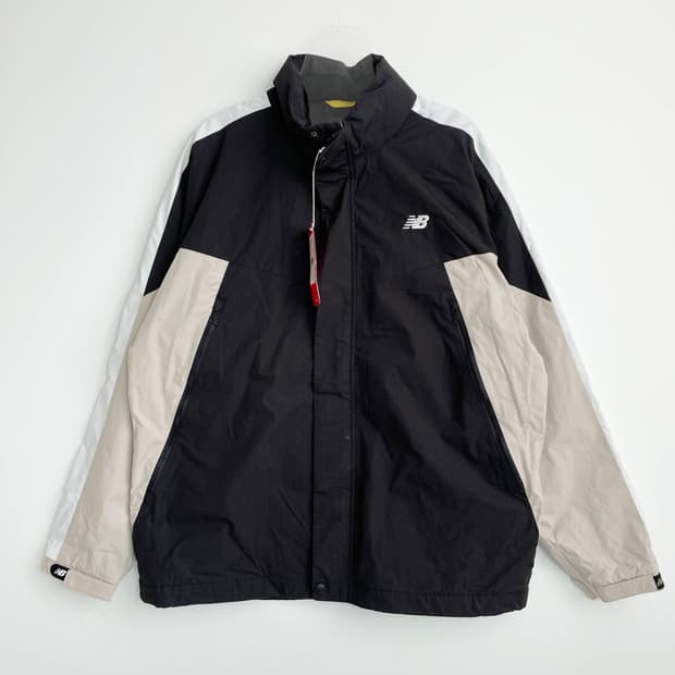 A2 뉴발란스 새상품 플라잉 배색 웜업 자켓 105사이즈