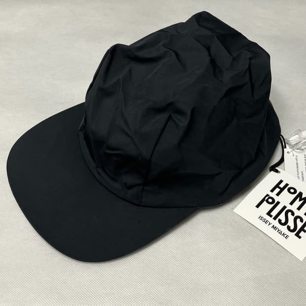 이세이미야케 25fw STONE 캡 모자/블랙